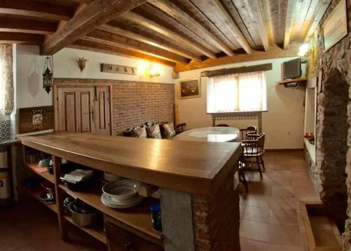 Casa Tia Modesta Es Calida Y Acogedora Casa Lantställe Cabezas Bajas